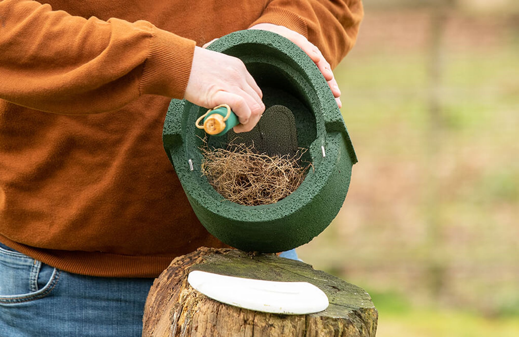 Infographic about different types of nest boxes