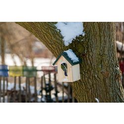 Hang_up_nest_boxes_1_