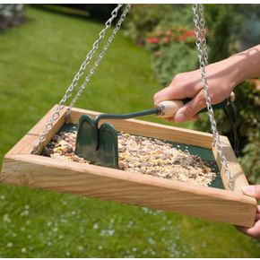 Skraber til foderbræt