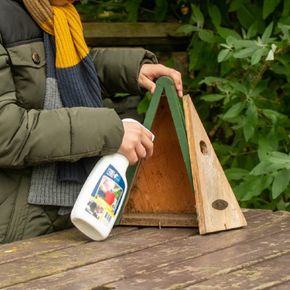 Biological Cleaner for Nest Boxes, Bird Baths & Feeders