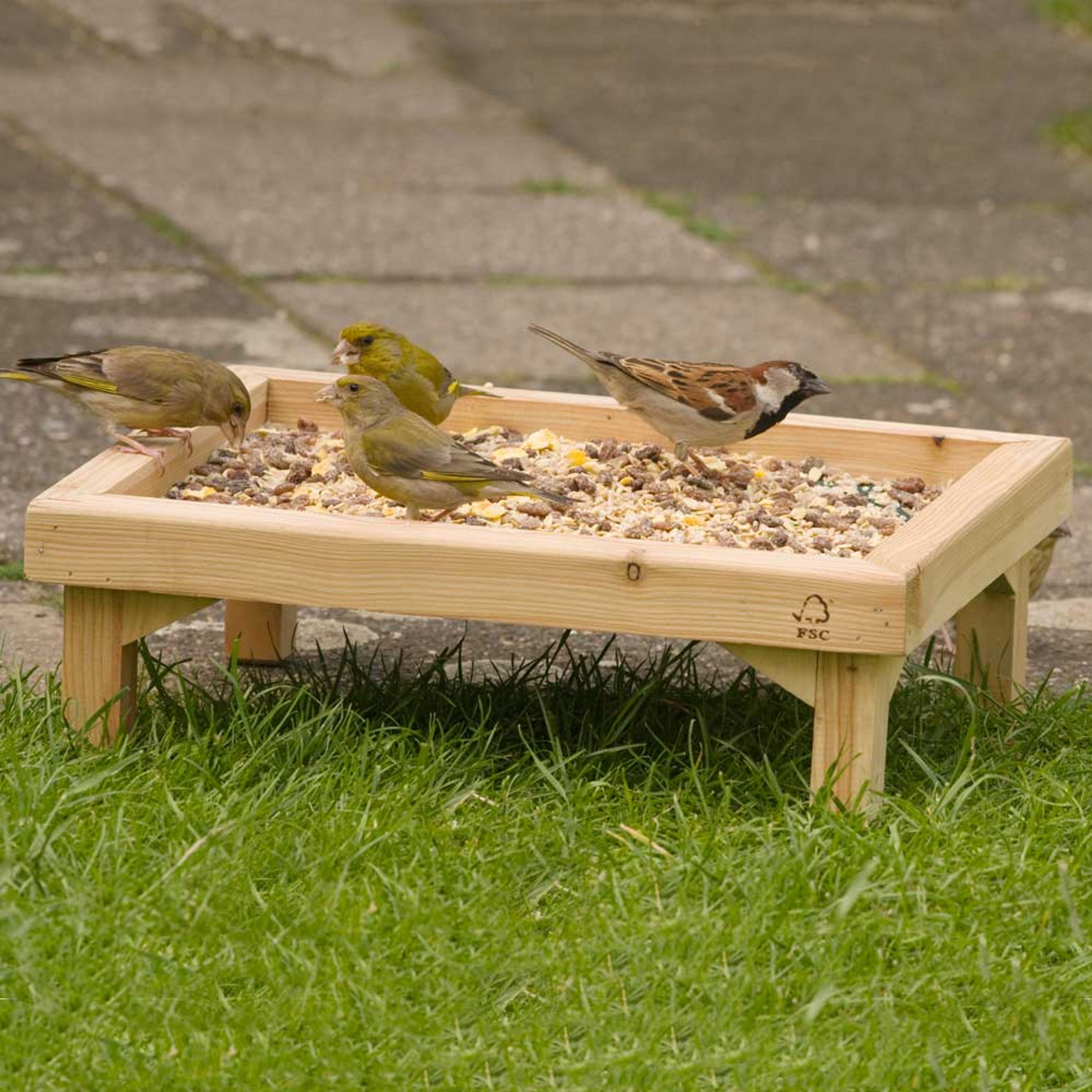 Stehender Futtertisch | CJ Wildlife