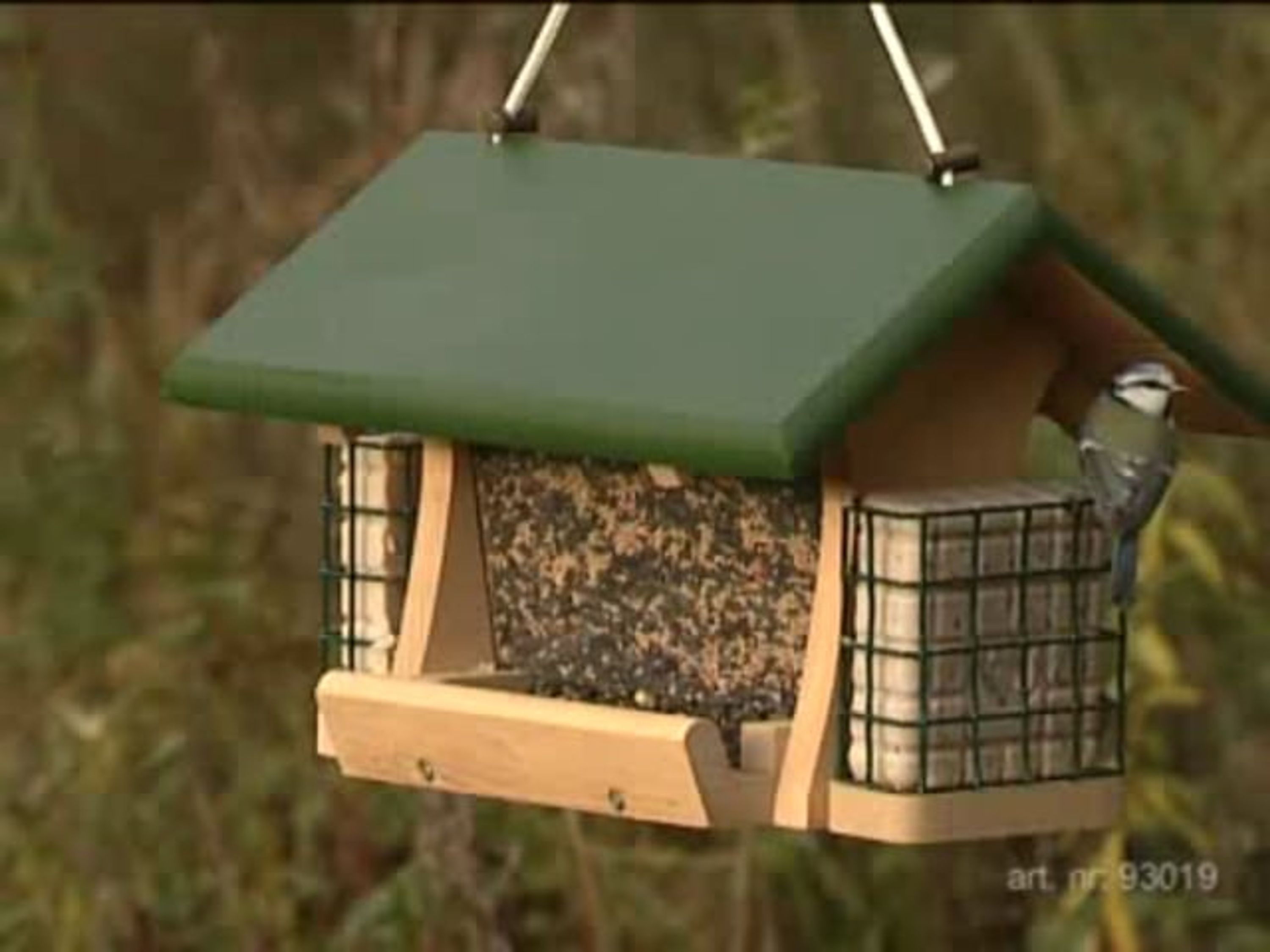 Futterhaus „Mosel“ | CJ Wildlife