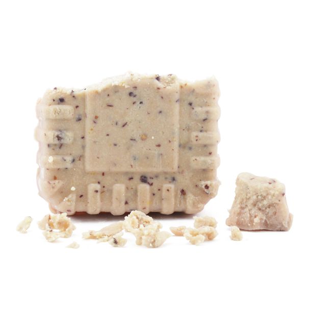 Very Berry Peanut Cake Square 300g