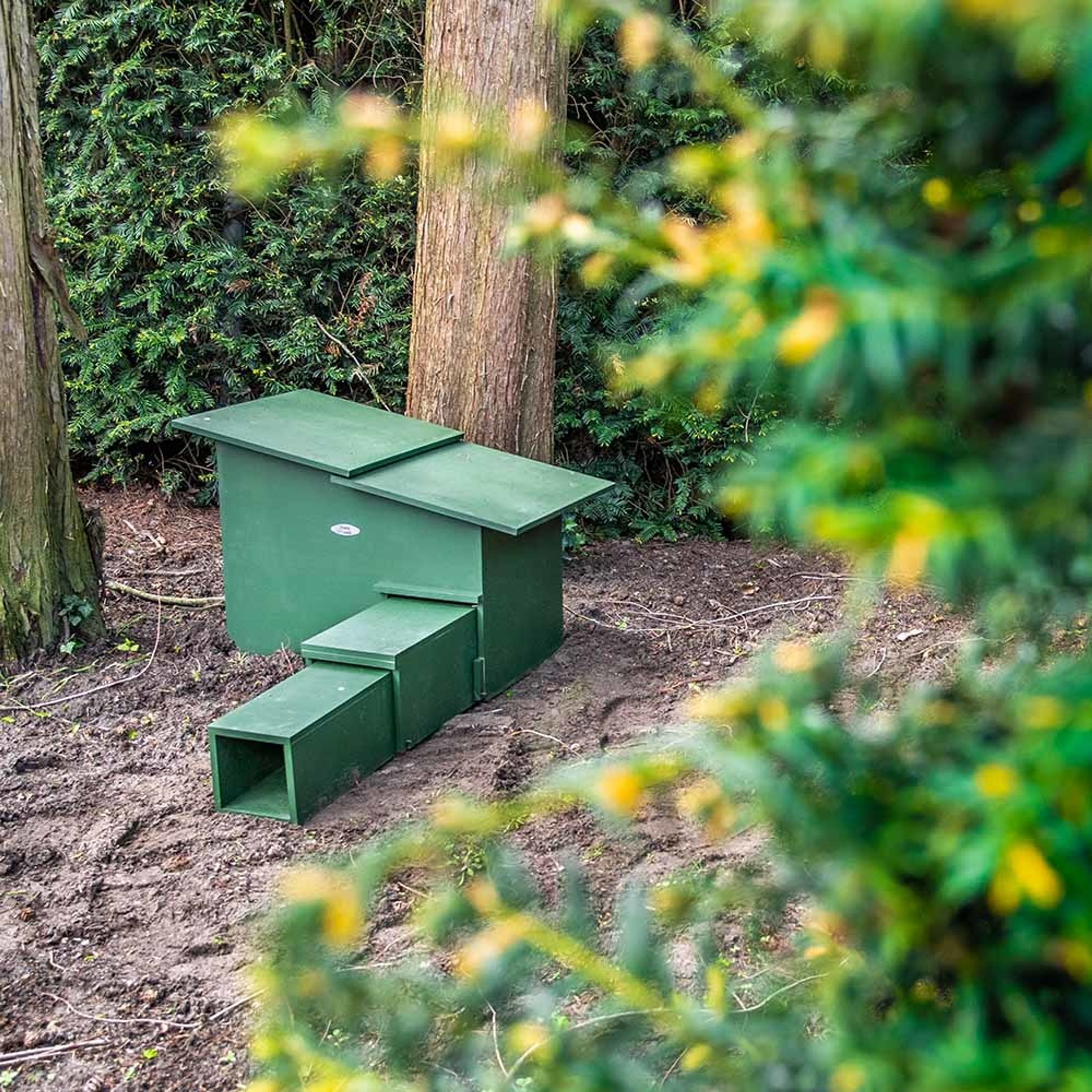 Comparer les prix de Maison pour hérisson Deluxe | Maison Hérisson | Toit Amovible | Accessoires pour petits animaux | Vivara